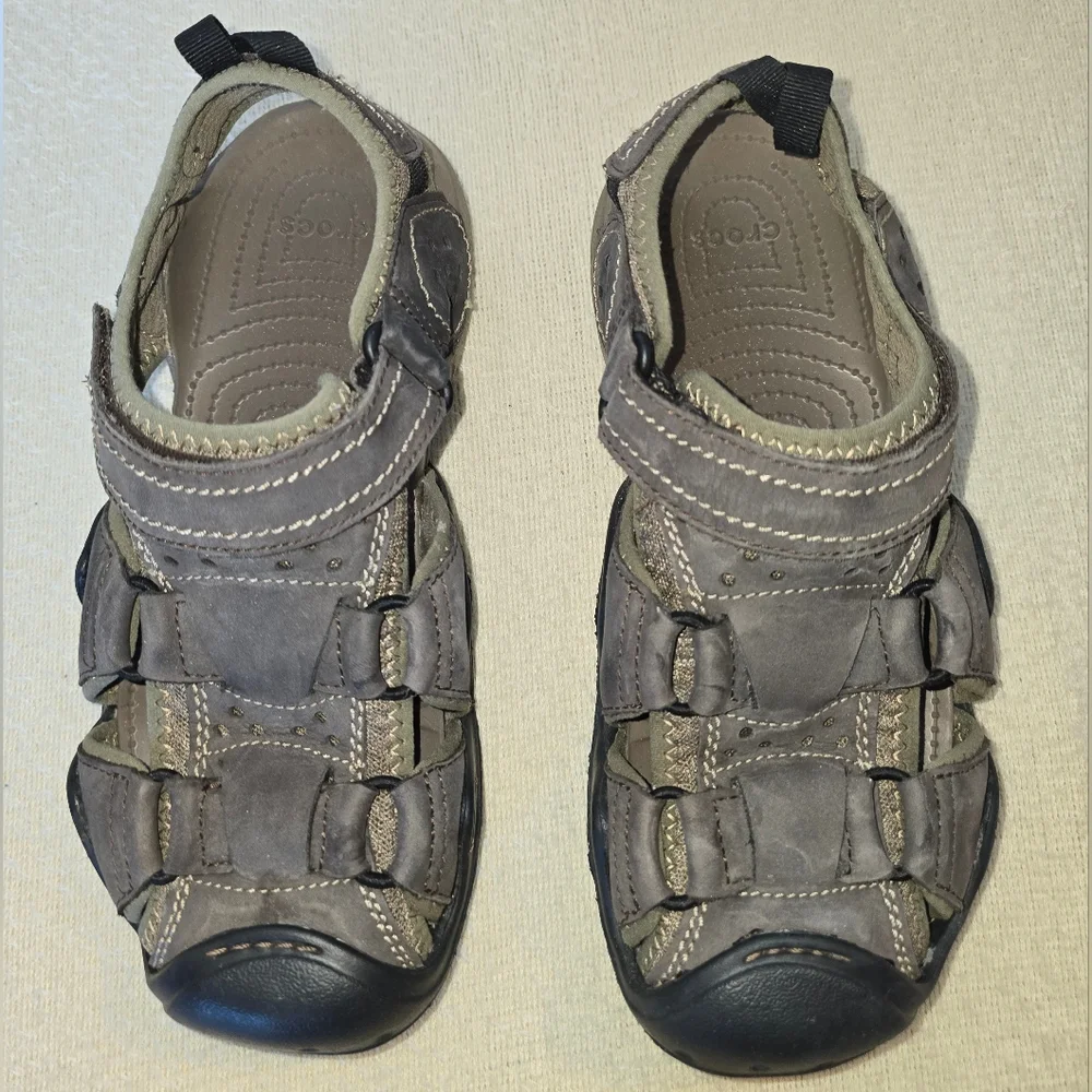 Crocs Men's Swiftwater Walnut/Khaki Fisherman Sandals in size M8